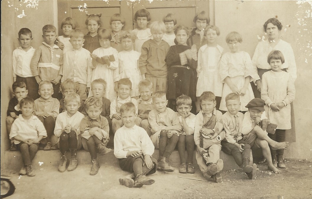 TM at Castleberry sch far left 2nd row